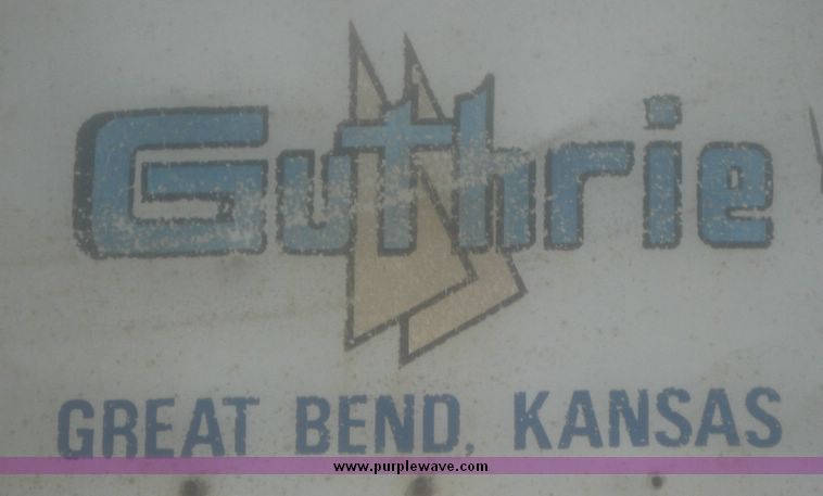 image for item 8594 1992 Guthrie 50' open top trailer