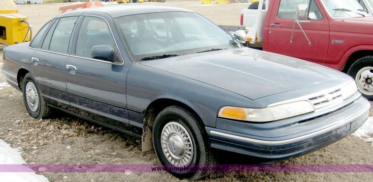 image for item 3757 1997 Ford Crown Victoria Police Intercepter
