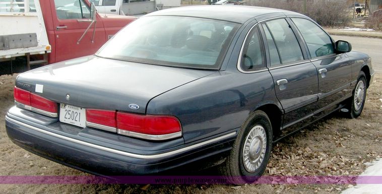 image for item 3757 1997 Ford Crown Victoria Police Intercepter