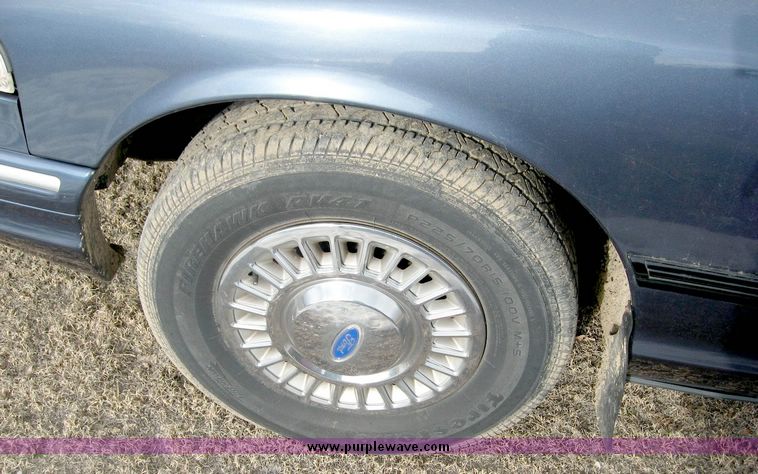 image for item 3757 1997 Ford Crown Victoria Police Intercepter