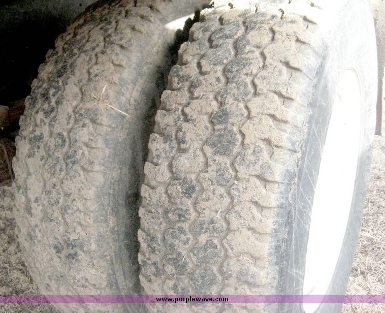 image for item 3758 1984 Ford F-350 pickup with 11' flatbed