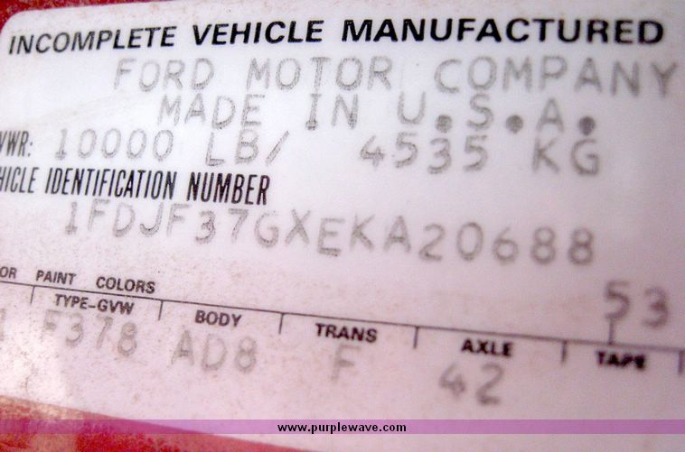 image for item 3758 1984 Ford F-350 pickup with 11' flatbed