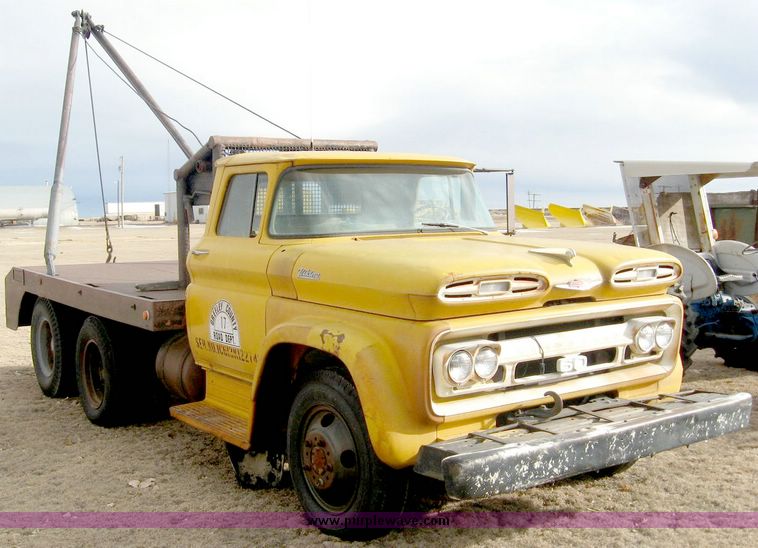 image for item 3760 1961 Chevrolet 60 tandem axle winch truck