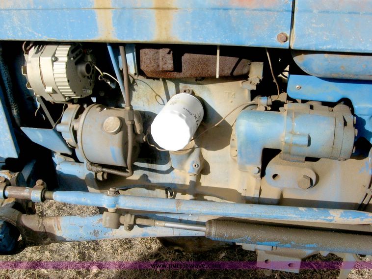 image for item 3761 1974 Ford 3000 tractor