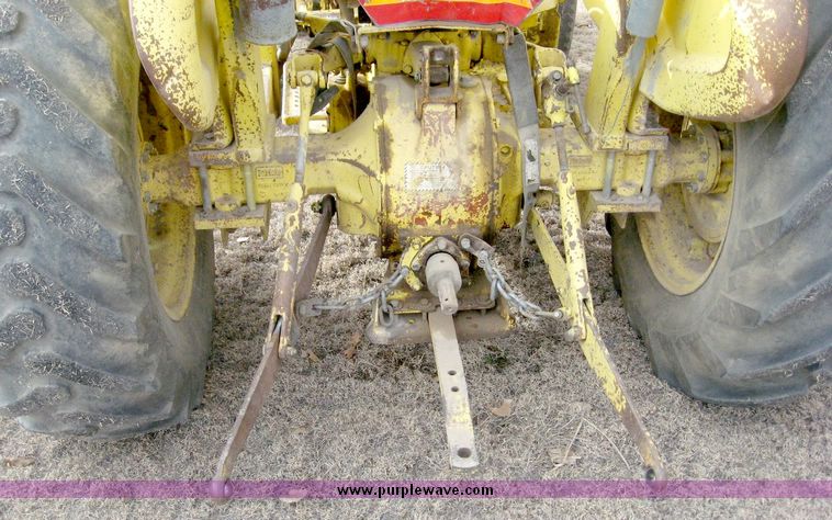 image for item 3763 Ford 3400 tractor with loader