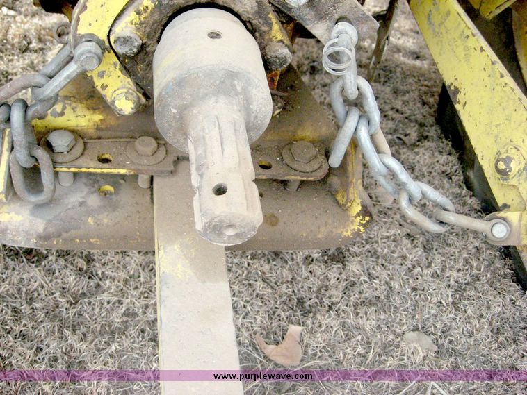 image for item 3763 Ford 3400 tractor with loader