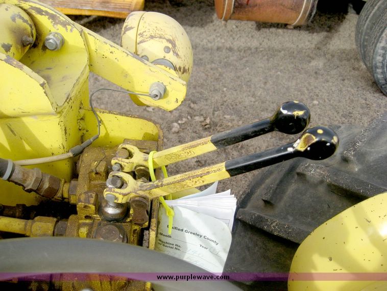 image for item 3763 Ford 3400 tractor with loader