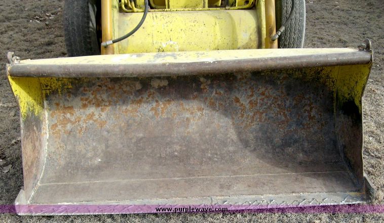 image for item 3763 Ford 3400 tractor with loader