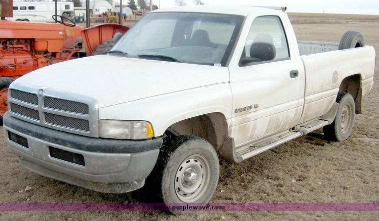 image for item 3766 1999 Dodge Ram 1500 pickup