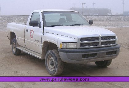 image for item 3767 1997 Dodge Ram 1500 pickup truck