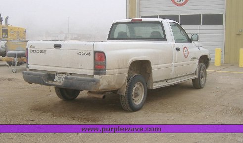 image for item 3767 1997 Dodge Ram 1500 pickup truck