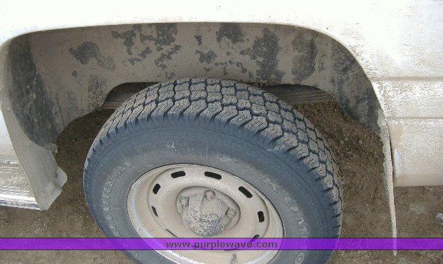 image for item 3767 1997 Dodge Ram 1500 pickup truck