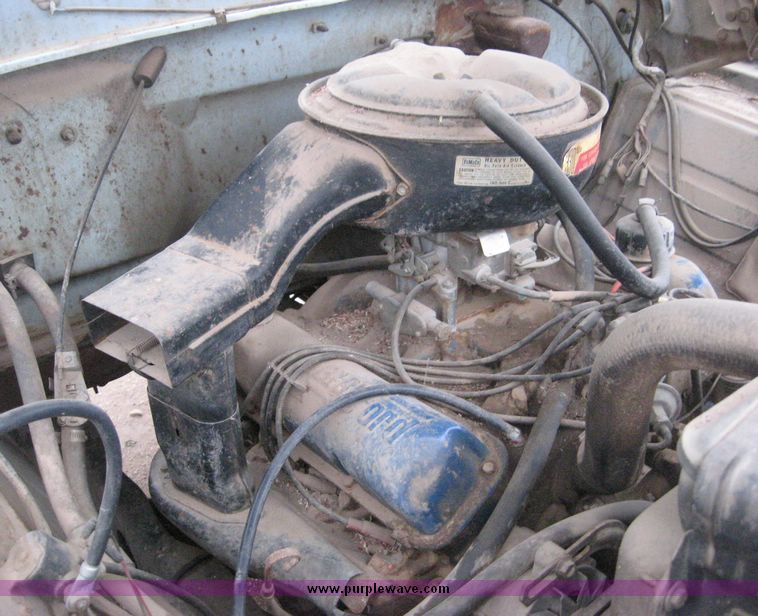 image for item 3804 1968 Ford F 600 truck