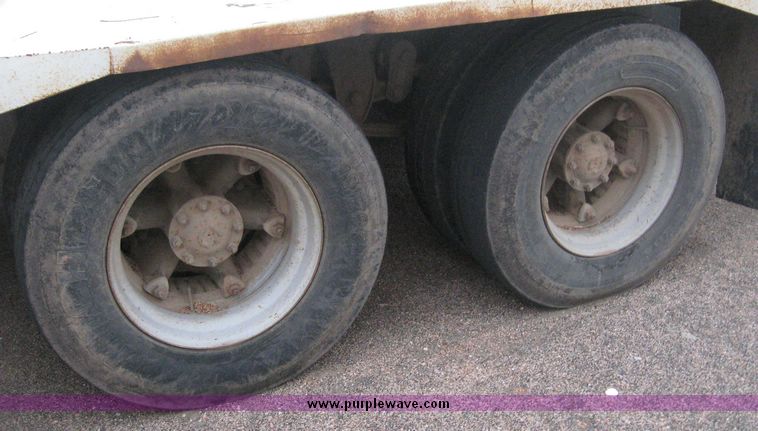 image for item 3805 1994 Ford L8000 tandem axle truck with Impac trash body