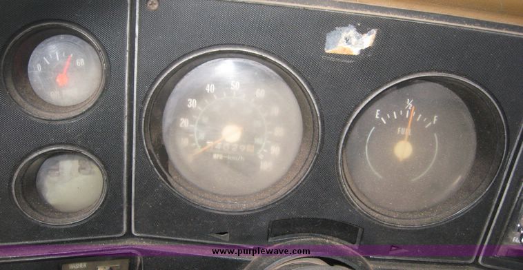 image for item 3807 1978 GMC Sierra 3500 pickup with 8' flatbed