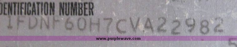 image for item 3809 1982 Ford F 600 truck with 10' dump bed and hoist