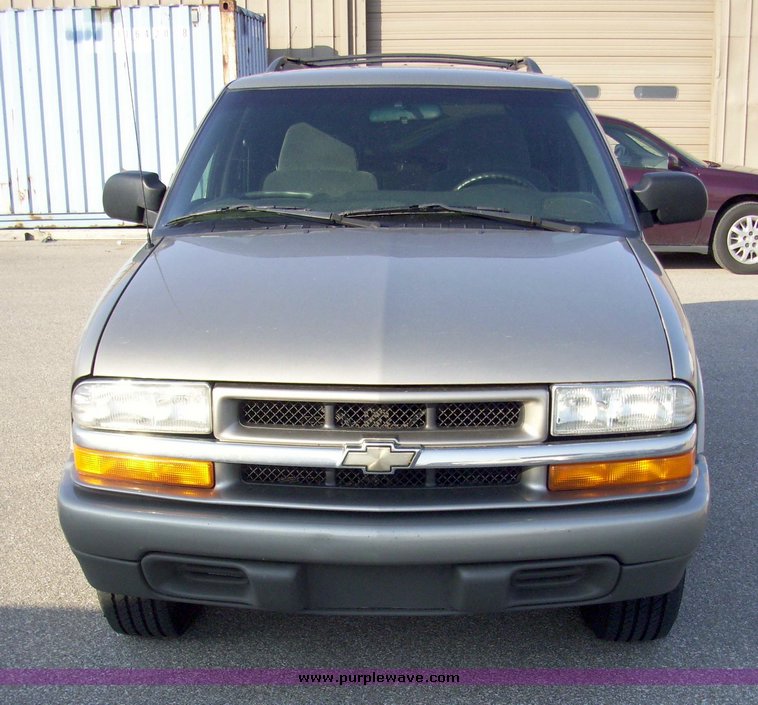image for item 4014 2002 Chevrolet Blazer