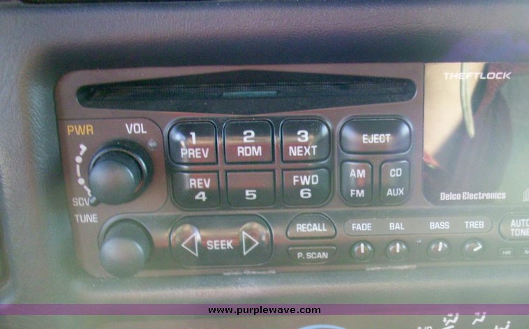 image for item 4014 2002 Chevrolet Blazer