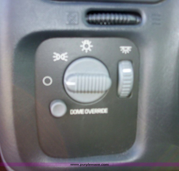 image for item 4014 2002 Chevrolet Blazer