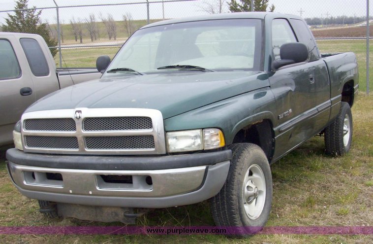 image for item 4090 2001 Dodge Ram 1500