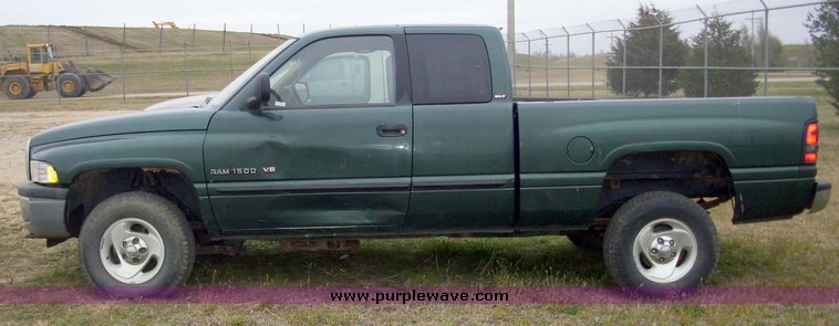 image for item 4090 2001 Dodge Ram 1500