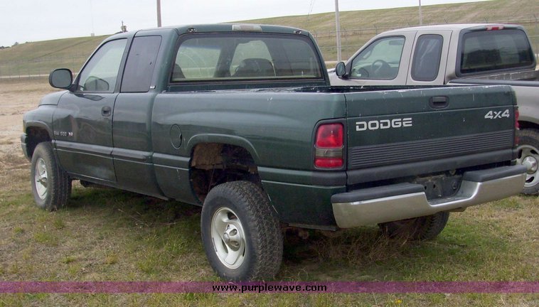 image for item 4090 2001 Dodge Ram 1500