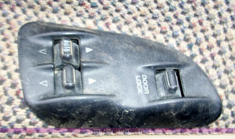 image for item 4090 2001 Dodge Ram 1500