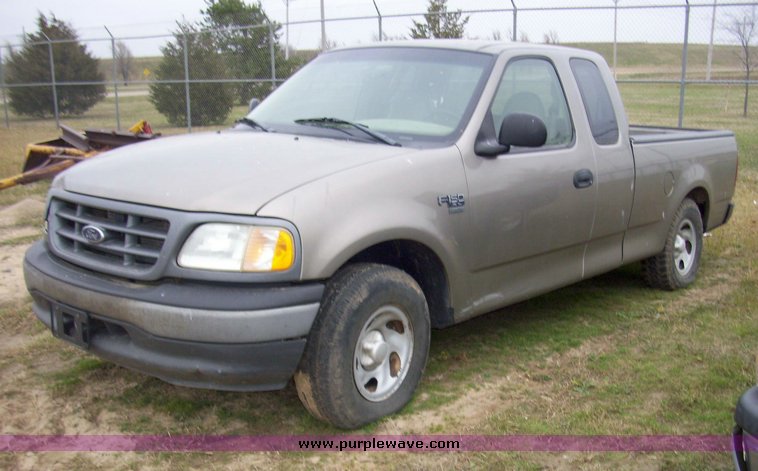 image for item 4091 2001 Ford F-150 XL