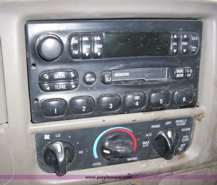 image for item 4091 2001 Ford F-150 XL