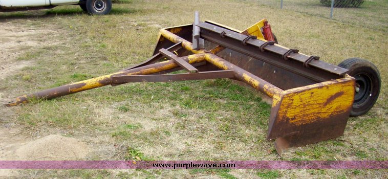 image for item 4092 12' box scraper