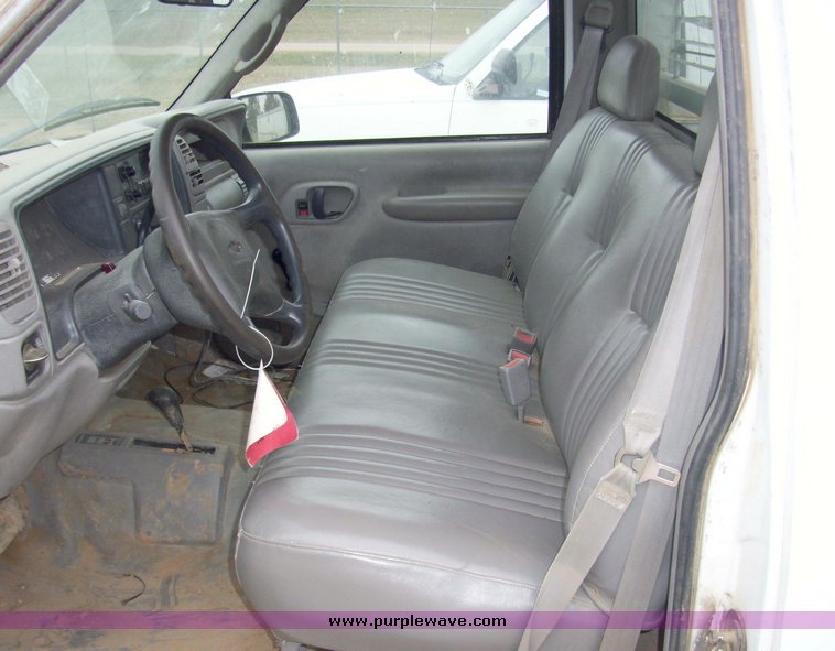 image for item 4093 1998 Chevrolet K2500