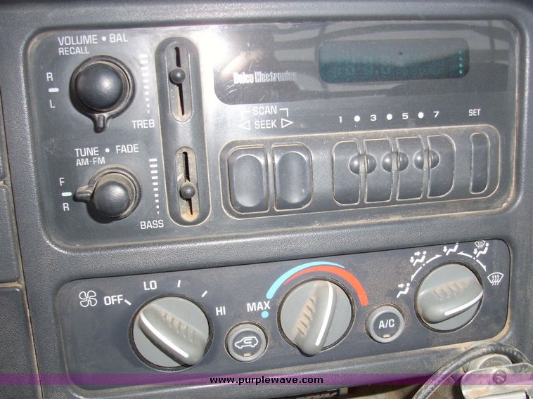 image for item 4093 1998 Chevrolet K2500