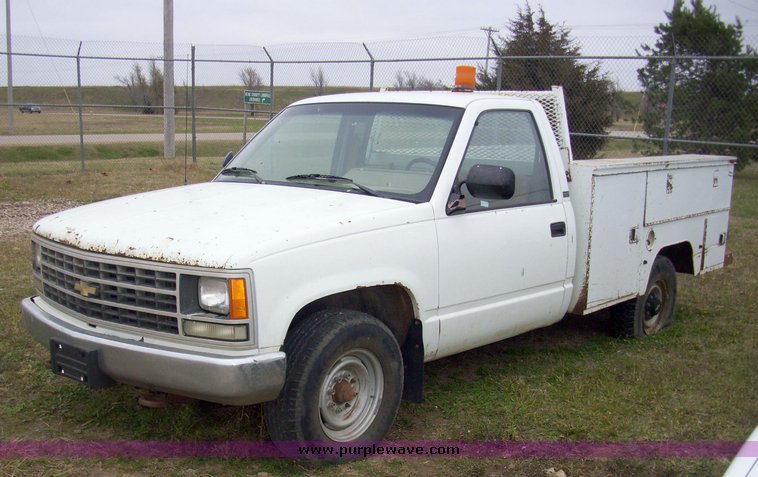 image for item 4094 1990 Chevrolet C2500