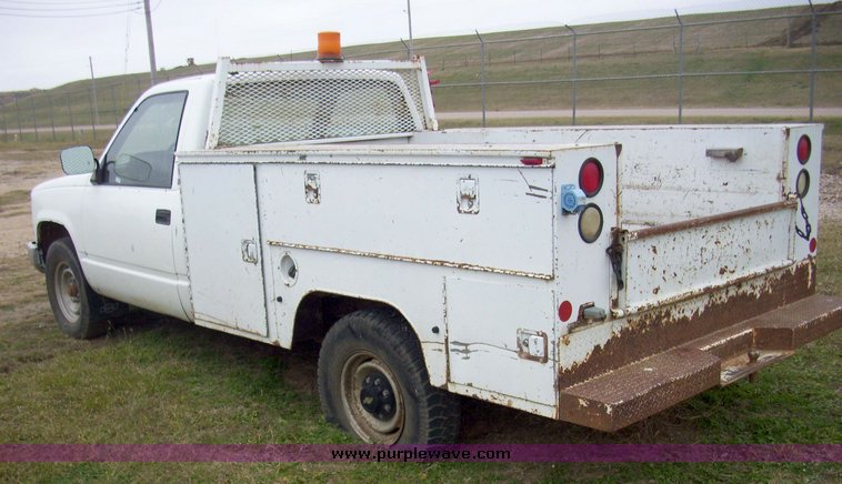 image for item 4094 1990 Chevrolet C2500