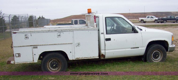 image for item 4094 1990 Chevrolet C2500