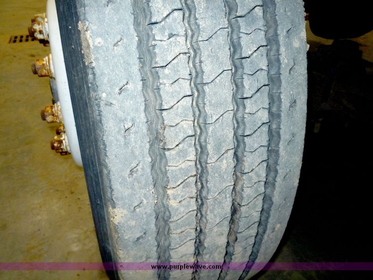 image for item 5078 1996 Ford Conventional LN8000F dump truck