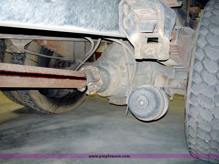 image for item 5078 1996 Ford Conventional LN8000F dump truck