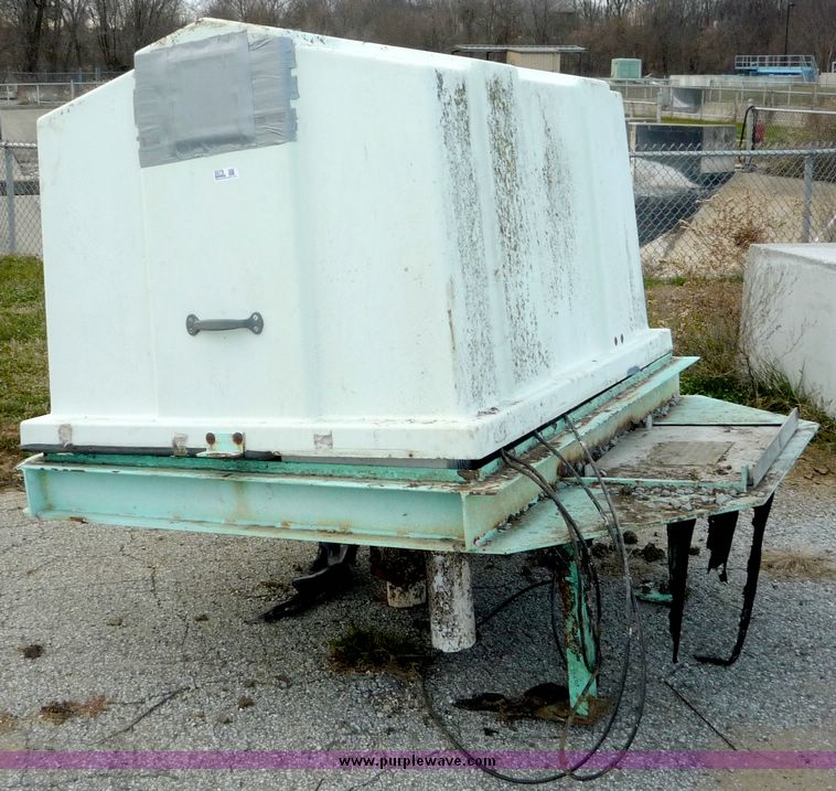 image for item 5079 Smith & Loveless pump station