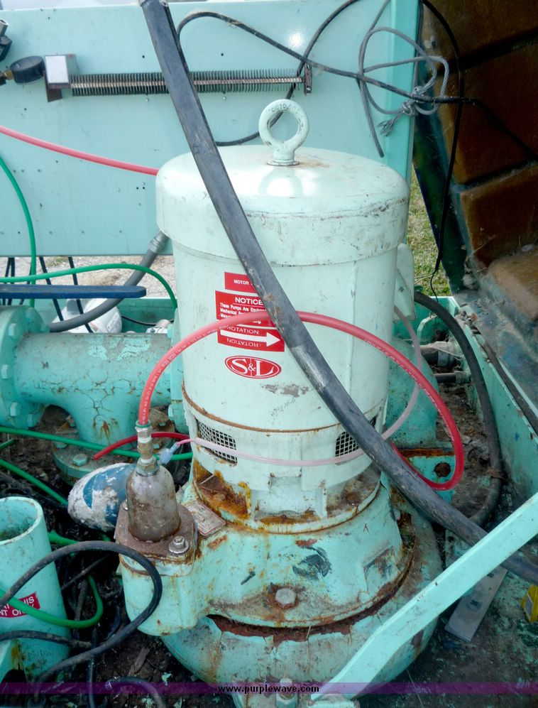 image for item 5079 Smith & Loveless pump station