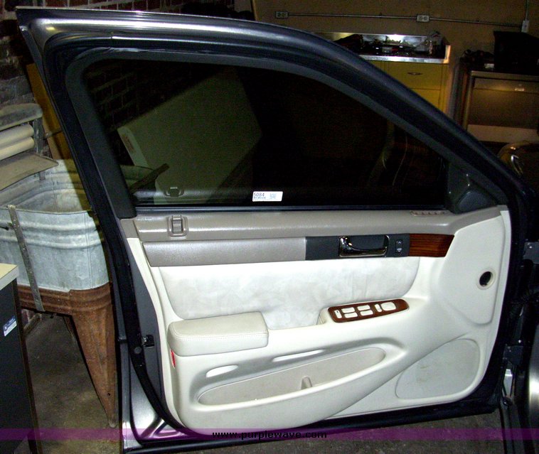 image for item 5084 1998 Cadillac Seville SLS