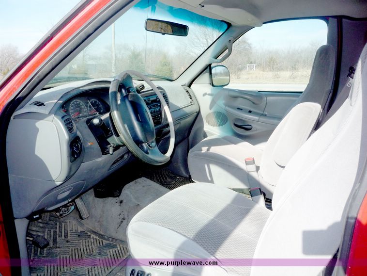 image for item 5099 1997 Ford F-150 XLT