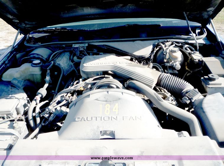 image for item 5100 1995 Ford Crown Victoria Police Interceptor