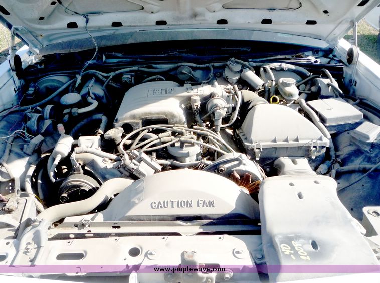 image for item 5101 1991 Ford Crown Victoria S