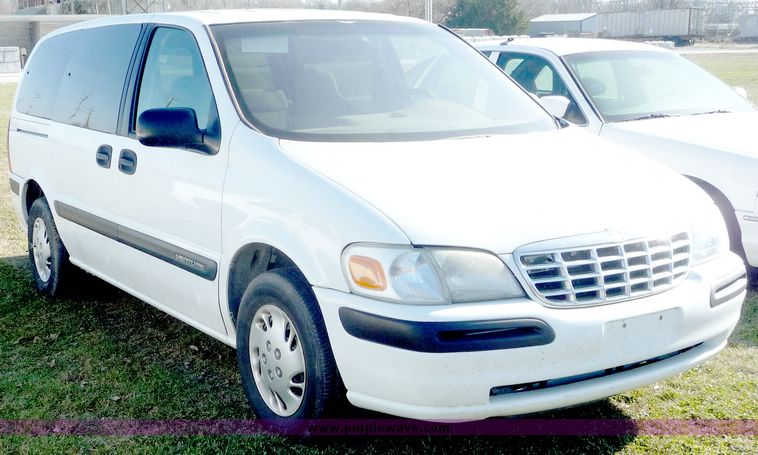 image for item 5102 1998 Chevrolet Venture