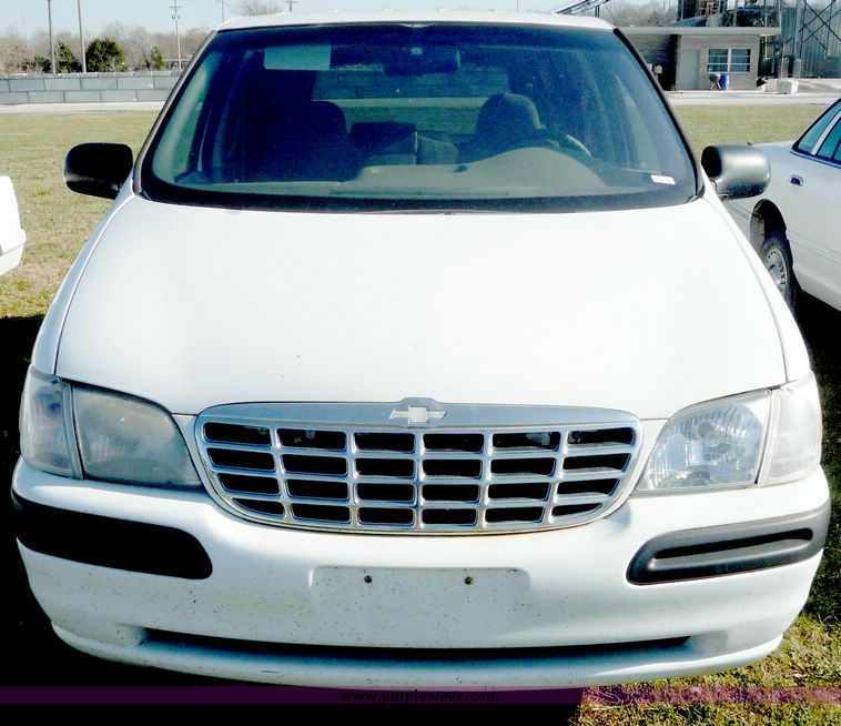 image for item 5102 1998 Chevrolet Venture
