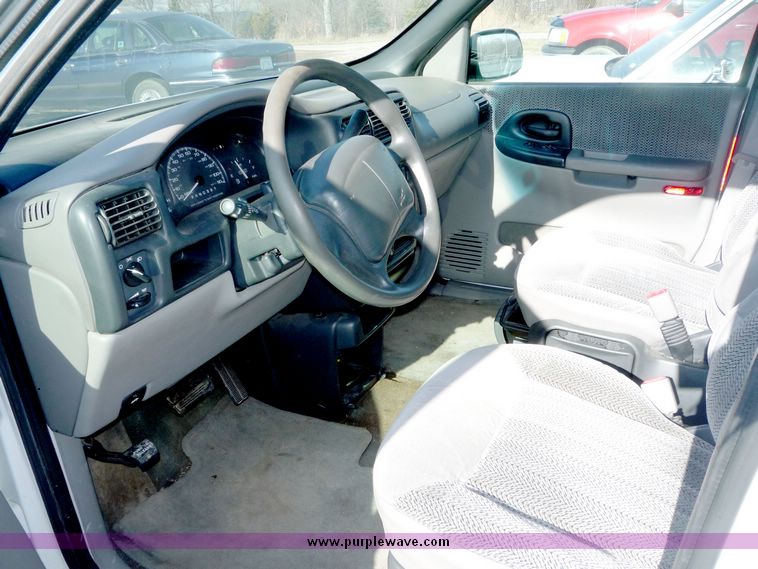 image for item 5102 1998 Chevrolet Venture