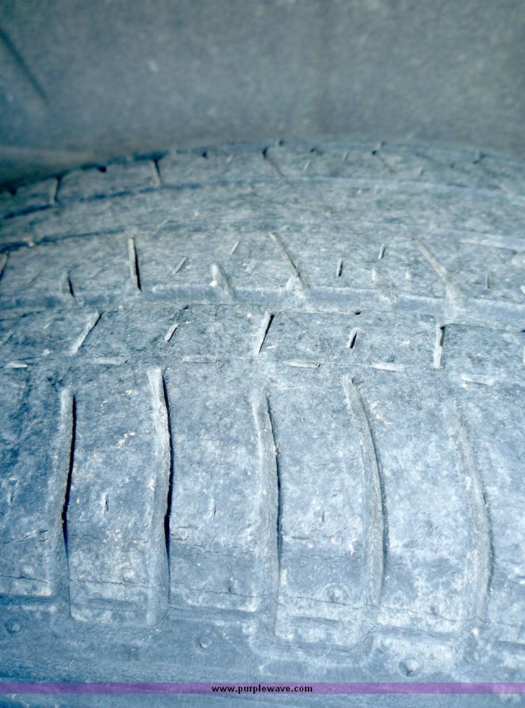 image for item 5102 1998 Chevrolet Venture