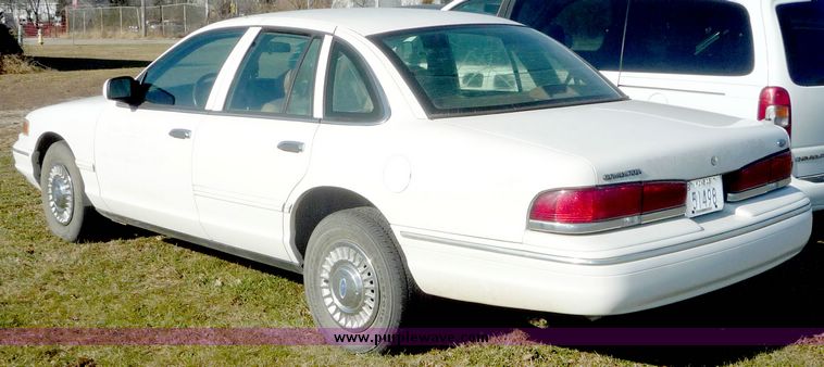 image for item 5103 1995 Ford Crown Victoria Police Interceptor