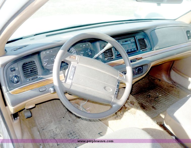 image for item 5103 1995 Ford Crown Victoria Police Interceptor