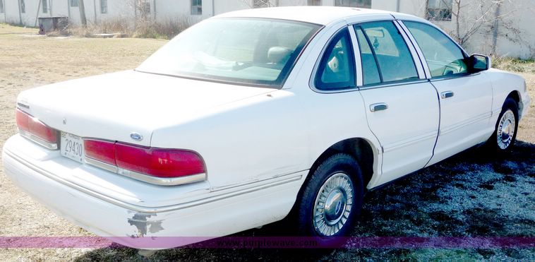 image for item 5104 1997 Ford Crown Victoria Police Interceptor